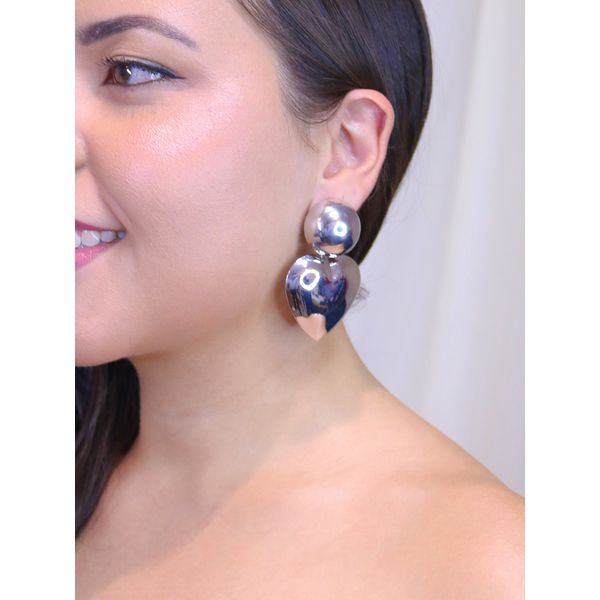 Brinco pendente de coração