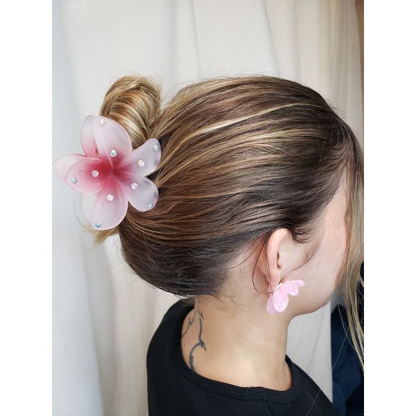 Presilha piranha flor plumeria