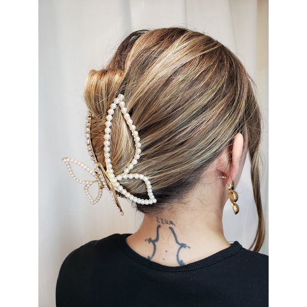 Presilha piranha borboleta pérolas