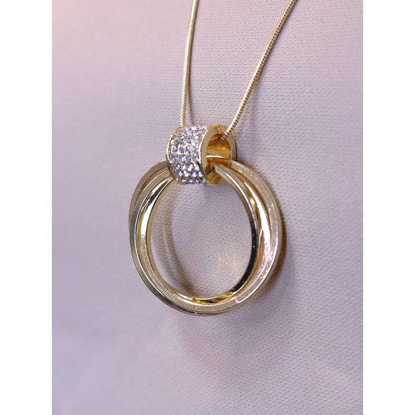 Colar longo círculo e cravejado