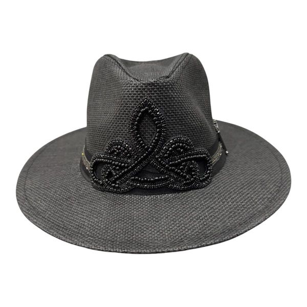 Chapéu Preto com Bordado Arabesco Preto
