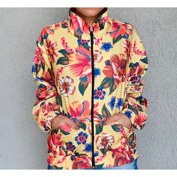 CORTA-VENTO ESTAMPADO - FLORAL COM FUNDO AMARELO 