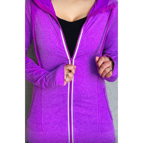 CASACO - ROXO COM CAPUZ E BOLSO