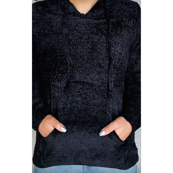 Moletom - estilo tricot - de máquina- cor preta 