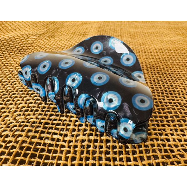 PIRANHA DE CABELO - OLHO GREGO - TONS DE AZUL E PRETO 