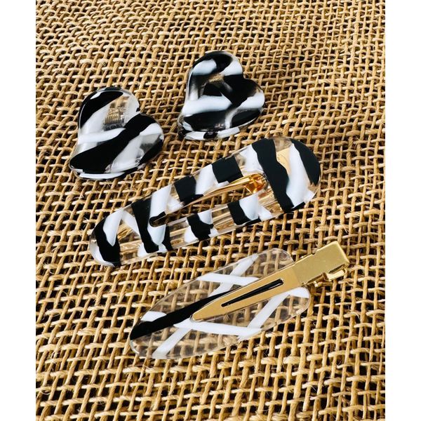 PRESILHAS - KIT 2 UN. + 2 UN. MINI PIRANHA CORAÇÃO - PRETO E BRANCO 