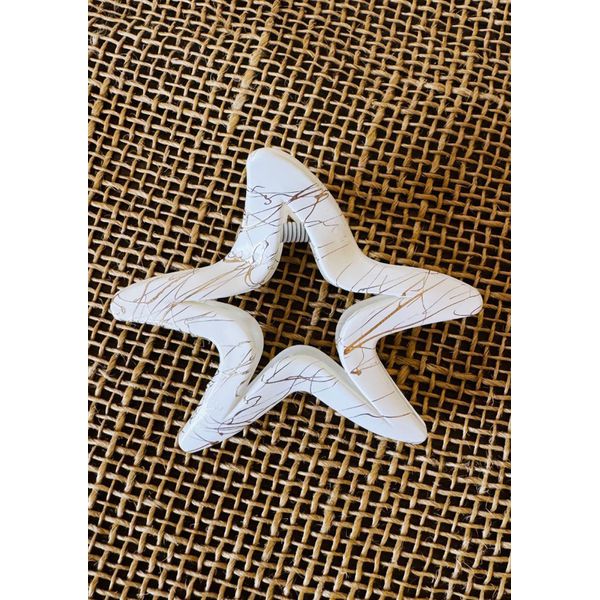 PIRANHA DE CABELO - ESTRELA BRANCA COM DOURADO 