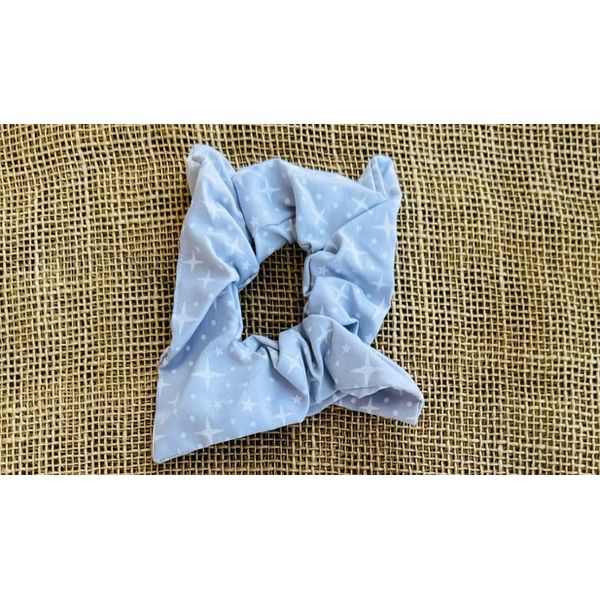 SCRUNCHIE - TEMÁ CÉU - FUNDO AZUL 