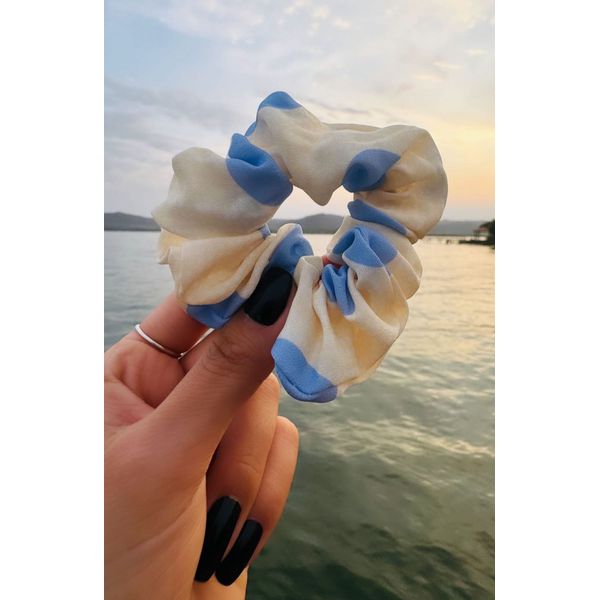 SCRUNCHIE - POÁ - AZUL E AMARELO 