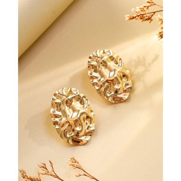 BRINCO MARTELADO REDONDO - FOLHEADO OURO 18K
