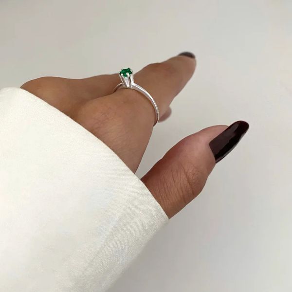 ANEL SOLITÁRIO ZIRCÔNIA VERDE PRATA 925 - My Prata Joias