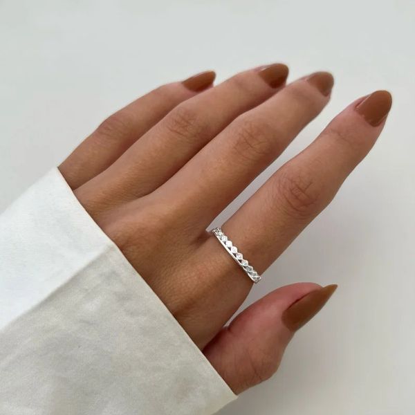 ANEL COM ZIRCÔNIAS CRISTAIS PRATA 925 - My Prata Joias