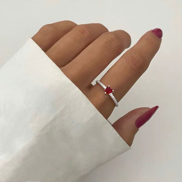 ANEL CORAÇÃO ZIRCÔNIA VERMELHO E CRISTAL PRATA 925... - My Prata Joias