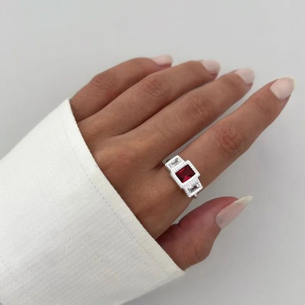 ANEL ZIRCÔNIA QUADRADO ROSA / CRISTAL PRATA 925 - My Prata Joias