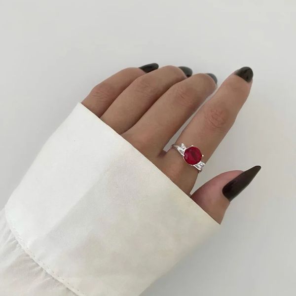 ANEL PEDRA ZIRCÔNIA VERMELHO E CRISTAL PRATA 925 - My Prata Joias