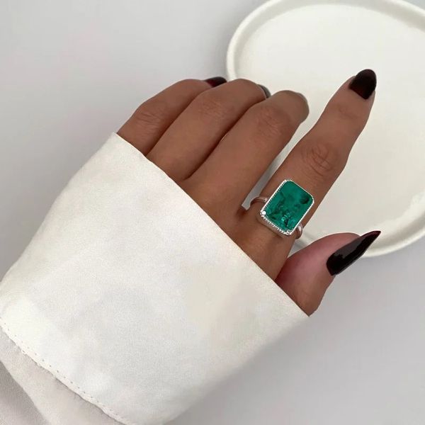 ANEL QUADRADO ZIRCÔNIA VERDE PRATA 925 - My Prata Joias