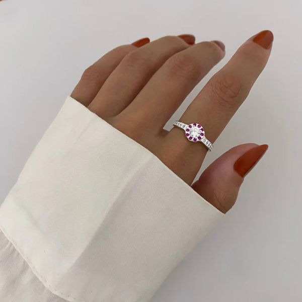 ANEL SOLITÁRIO ZIRCÔNIA ROSA E CRISTAL PRATA 925 - My Prata Joias