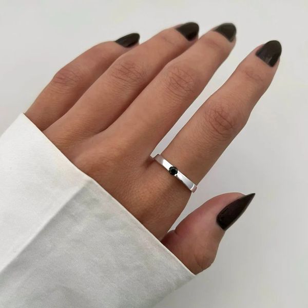 ANEL SOLITÁRIO ZIRCÔNIA PRETA PRATA 925 - My Prata Joias