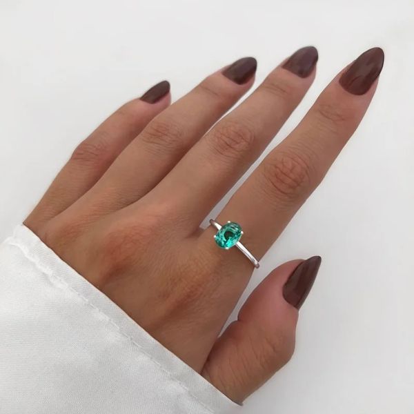 ANEL OVAL ZIRCÔNIA VERDE PRATA 925 - My Prata Joias
