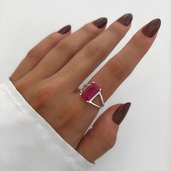 ANEL QUADRADO ZIRCÔNIA ROSA FUCSIA PRATA 925 - My Prata Joias