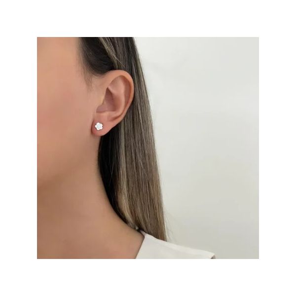 BRINCO FLOR LISO PRATA 925 - My Prata Joias