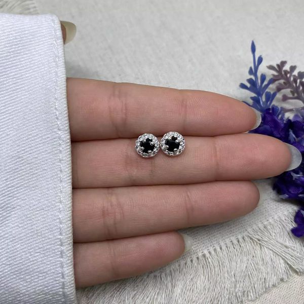 BRINCO REDONDO ZIRCÔNIA ONIX PRATA 925 - My Prata Joias