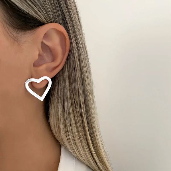 BRINCO CORAÇÃO VAZADO PRATA 925 - My Prata Joias