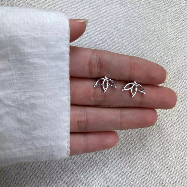 BRINCO TRABALHADO LISO PRATA 925 - My Prata Joias