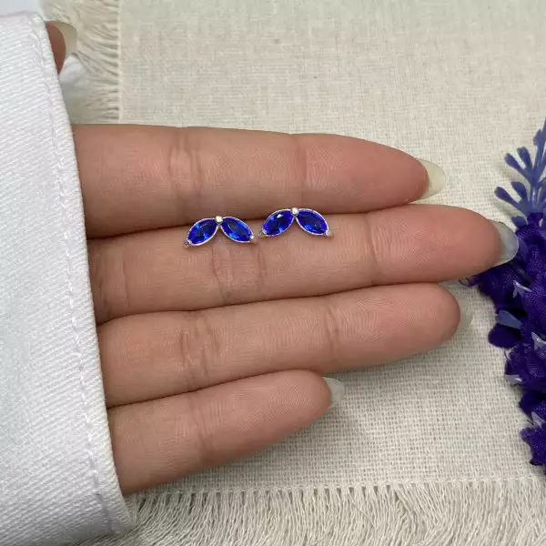 BRINCO MEIA FLOR ZIRCÔNIA AZUL ESCURO PRATA 925 - My Prata Joias
