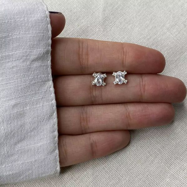 BRINCO OVAL ZIRCÔNIA CRISTAL PRATA 925 - My Prata Joias