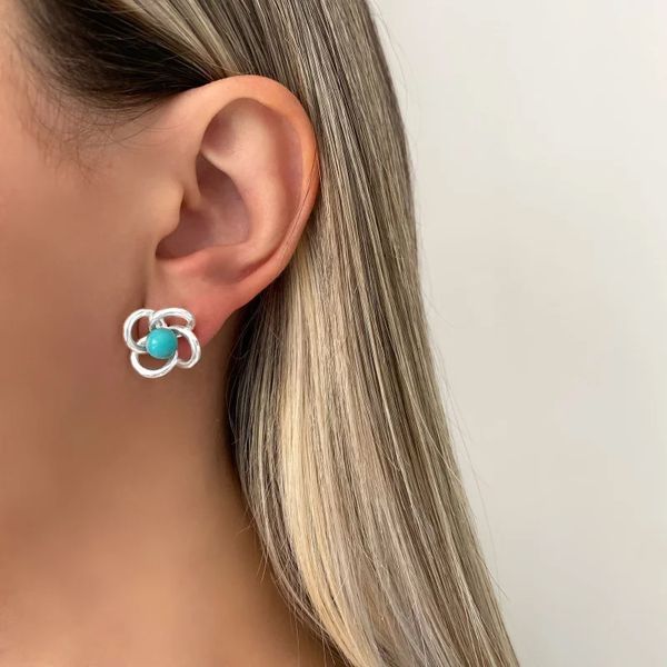 BRINCO DE FLOR COM BOLA TURQUESA PRATA 925 - My Prata Joias