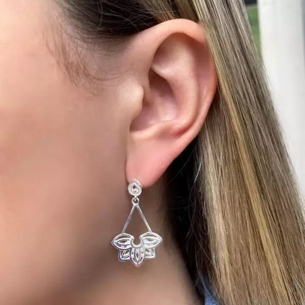 BRINCO TRABALHADO LISO PRATA 925 - My Prata Joias