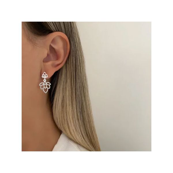 BRINCO FLOR DE LÓTUS PRATA 925 - My Prata Joias