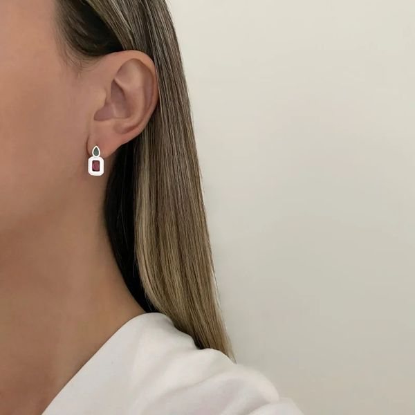 BRINCO GOTA E QUADRADO ZIRCÔNIA VERDE E ROSA PRATA... - My Prata Joias