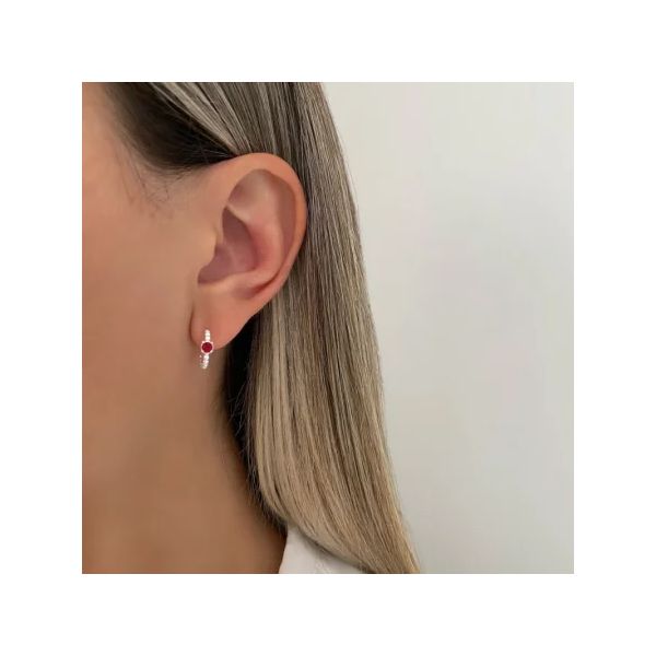 BRINCO ESFERAS MEIA ARGOLA PONTO DE LUZ PRATA 925 - My Prata Joias