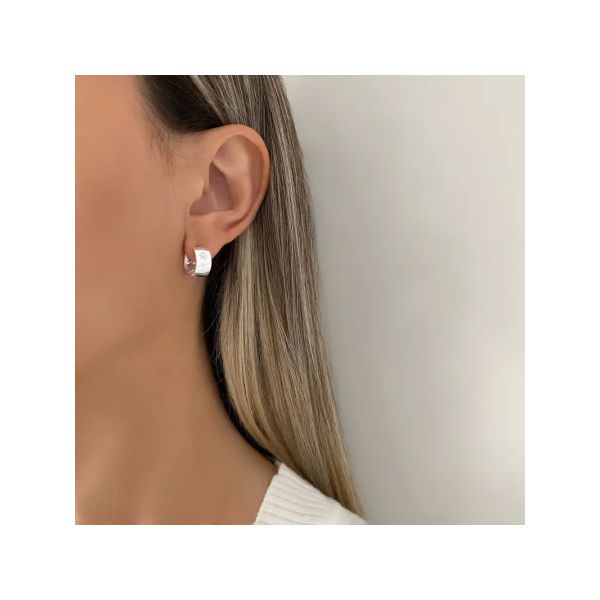 ARGOLINHA LARGA ESTRELA CRAVEJADA PRATA 925 - My Prata Joias