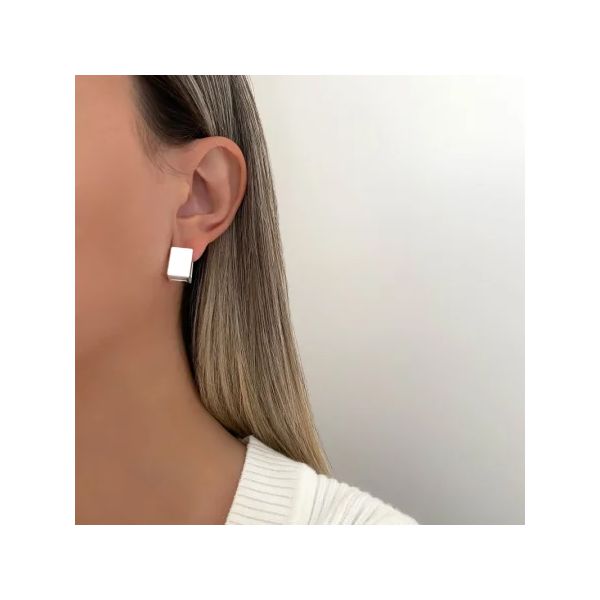 BRINCO QUADRADO LISO DE CLICK PRATA 925 - My Prata Joias