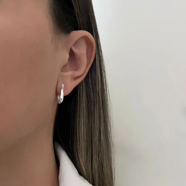 ARGOLINHA DE CLICK OVAL COM DETALHES PRATA 925 - My Prata Joias