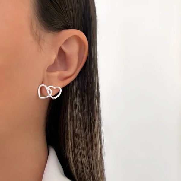 BRINCO DOIS CORAÇÕES LISO PRATA 925 - My Prata Joias