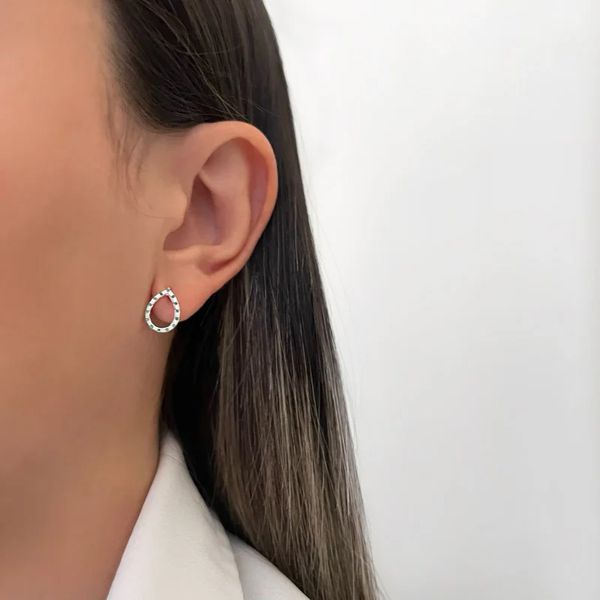 BRINCO GOTA VAZADO ZIRCÔNIA VERDE PRATA 925 - My Prata Joias