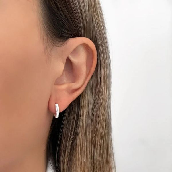 BRINCO ARGOLA CLICK NAVETE LISO PRATA 925 - My Prata Joias