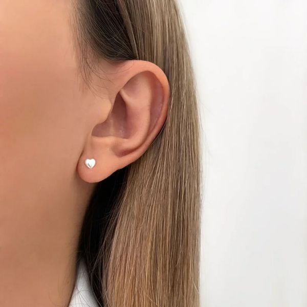 BRINCO CORAÇÃO LISO PRATA 925 - My Prata Joias