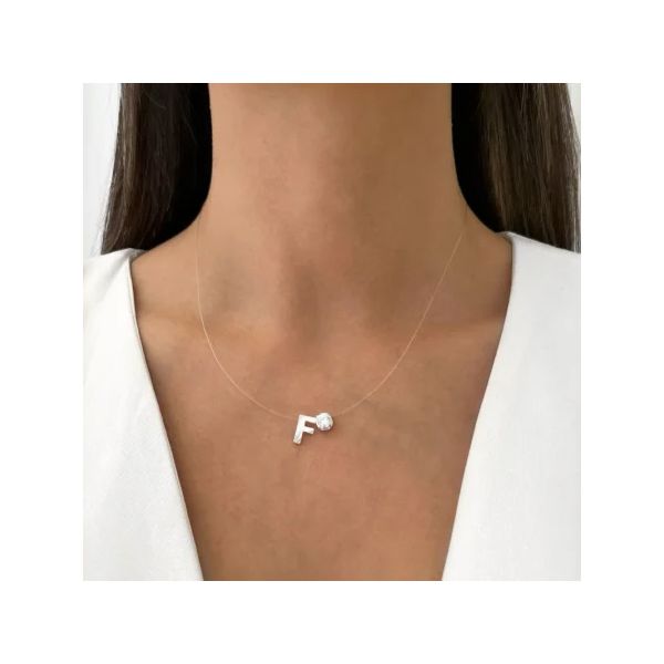 GARGANTILHA FIO NYLON LETRA F PONTO DE LUZ ZIRCÔNI... - My Prata Joias