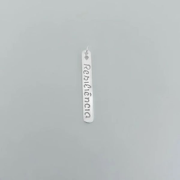 PINGENTE PLACA RESILIÊNCIA PRATA 925 - My Prata Joias