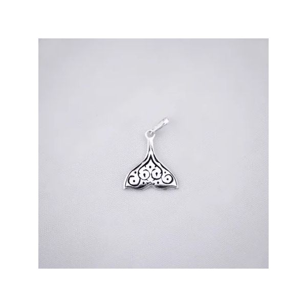 PINGENTE RABO DE BALEIA INDIANO PRATA 925 - My Prata Joias