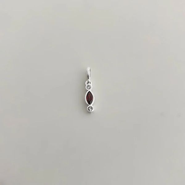 PINGENTE ZIRCÔNIA LARANJA ESCURO E CRISTAL PRATA 9... - My Prata Joias