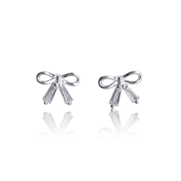 BRINCO INFANTIL LAÇO ZIRCONIA VAZADO