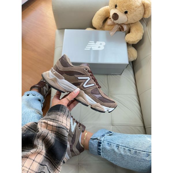  New Balance 9060 Chocolate- COURO