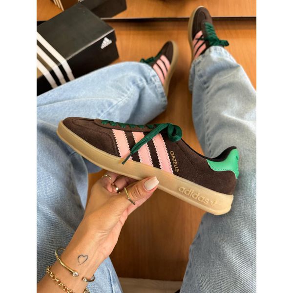 Adidas Gazelle Marrom com rosa
