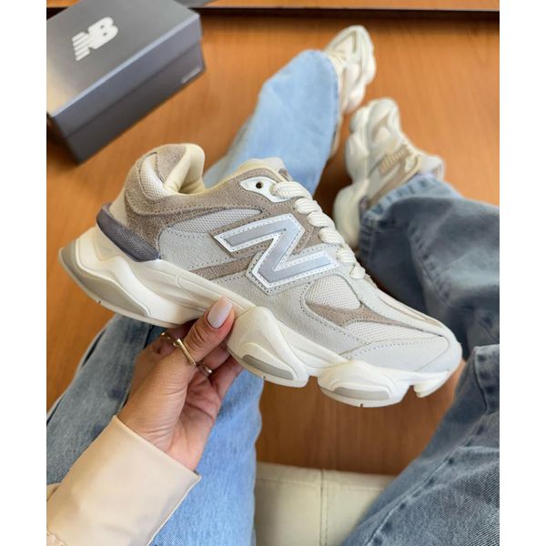  New Balance 9060 Taupe- COURO